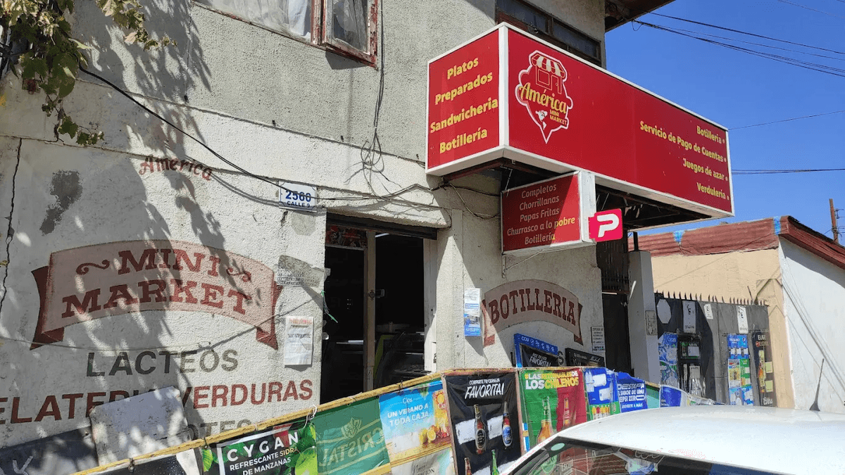 Fachada de Minimarket América en Santa Inés, Viña del Mar